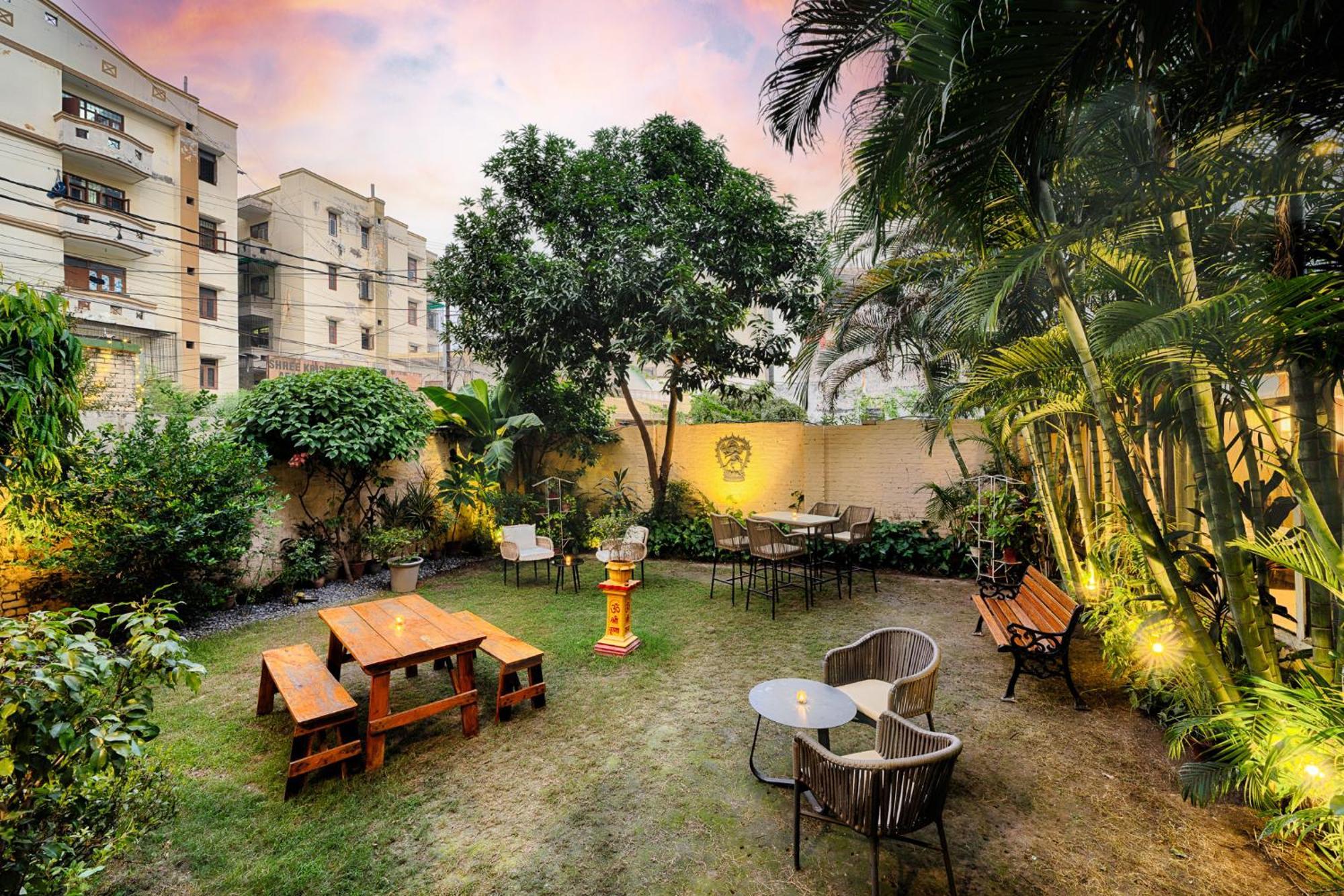 International Travellers' Hostel By Ith Stays Varanasi Exterior foto