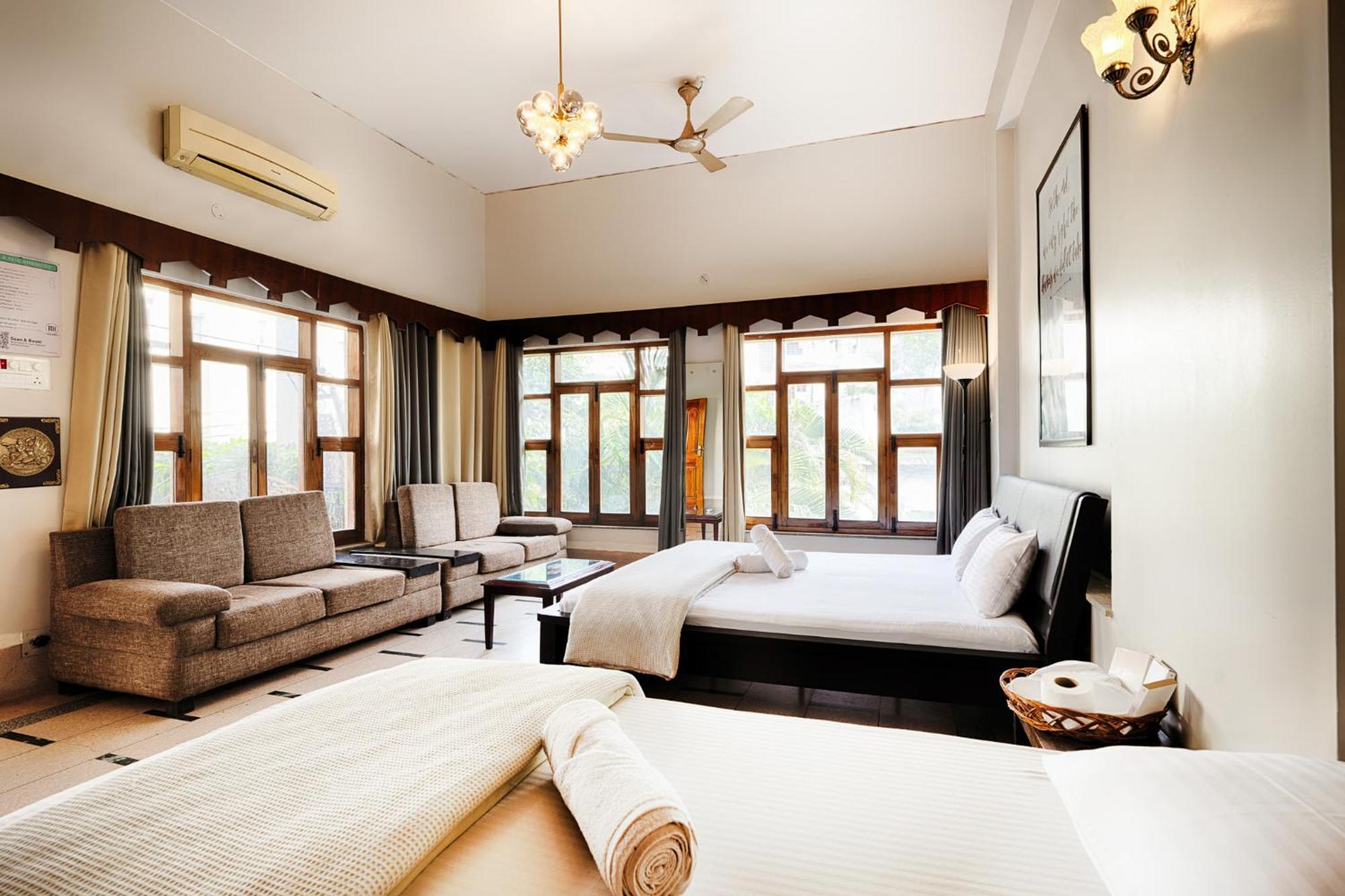 International Travellers' Hostel By Ith Stays Varanasi Exterior foto