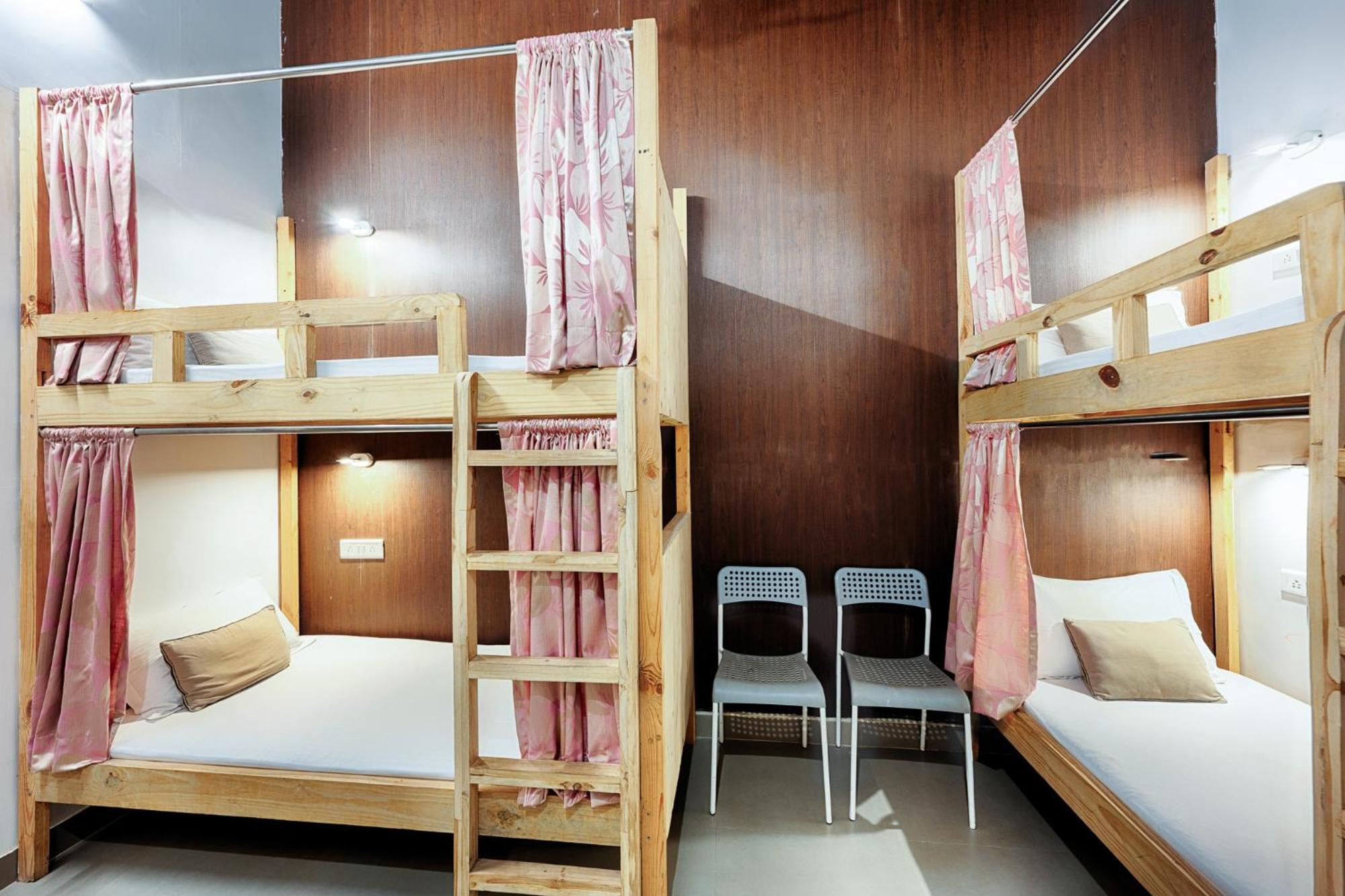 International Travellers' Hostel By Ith Stays Varanasi Habitación foto